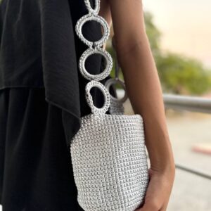 Mochila Gris Plata Tejida en Seda