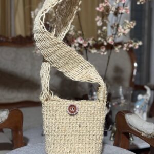 Mochila de Fique Tejida Pequeña Con Botón